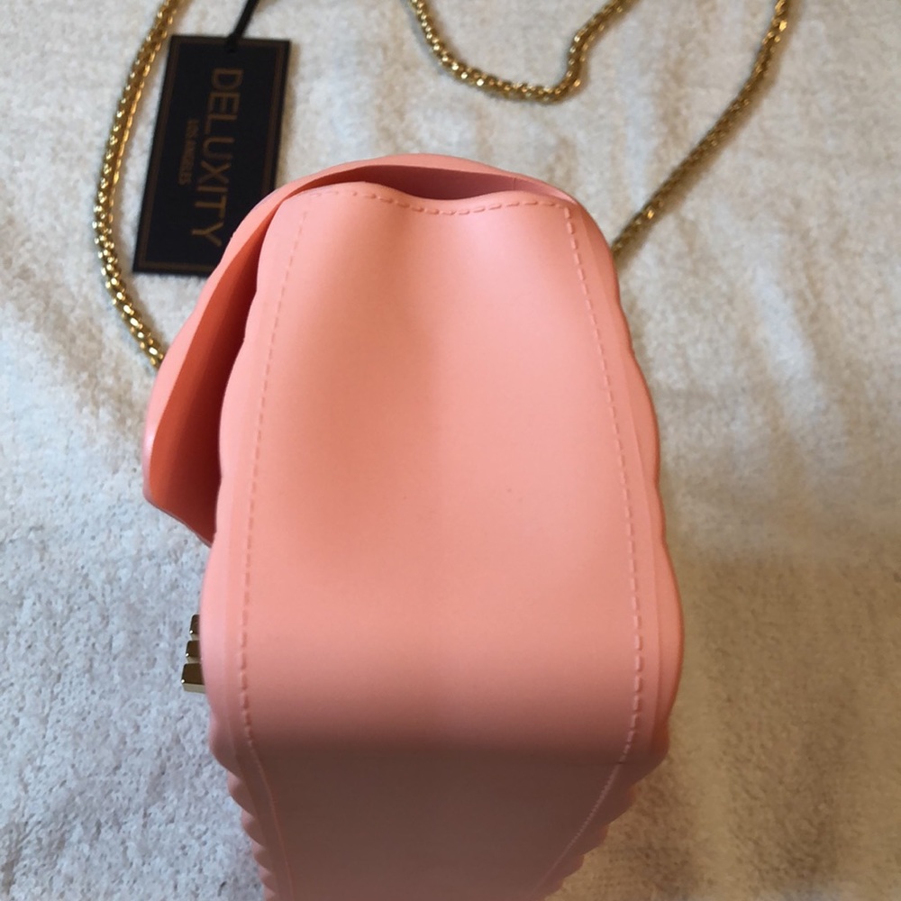 DELUXITY PINK CROSSBODY BAG SZ 4 X 6 3/4 - Picture 4 of 11